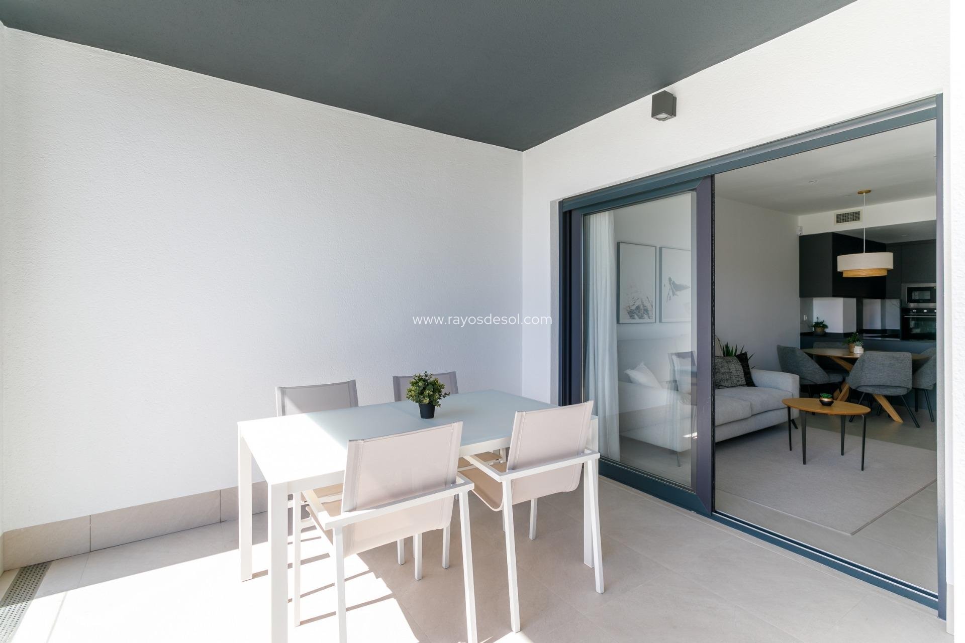 Neue Gebäude - Appartement - Torrevieja - Torreblanca