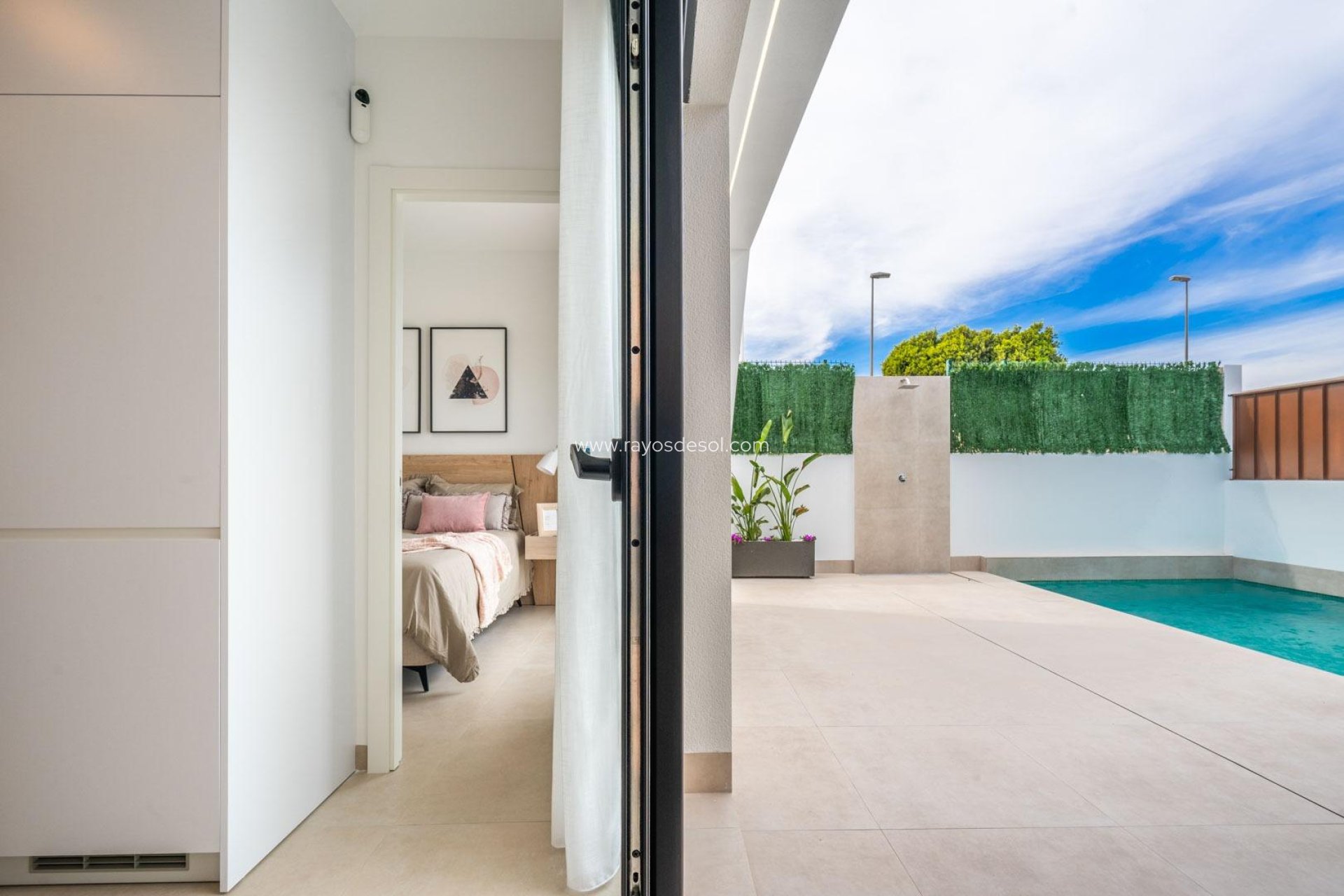 Neue Gebäude - Villa - Roldan