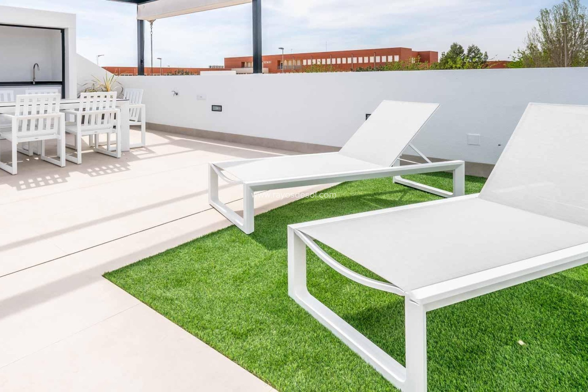 Neue Gebäude - Villa - Roldan