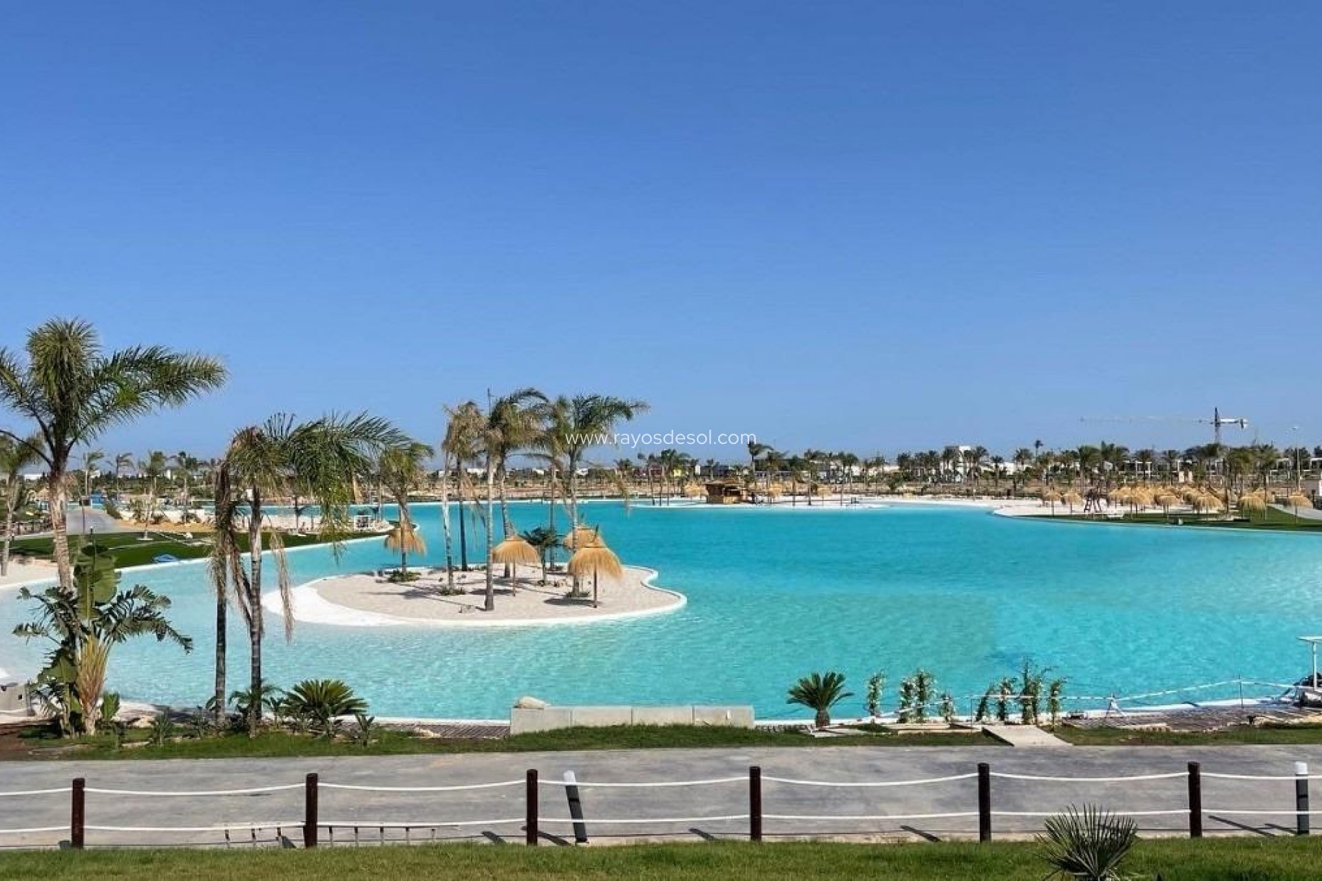 Neue Gebäude - Villa - Santa Rosalia Resort - Santa Rosalia Lake and Life Resort