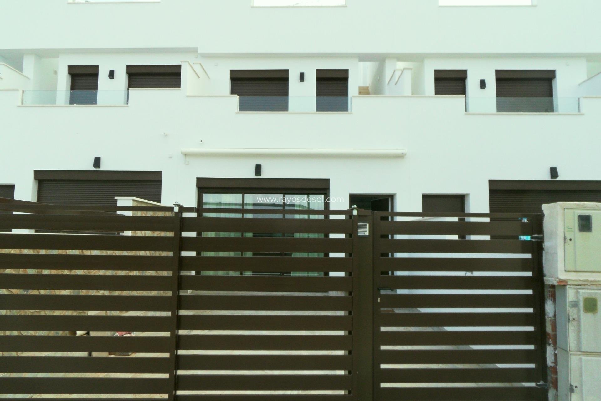 New Build - Villa - Pilar de la Horadada - parque Andromeda