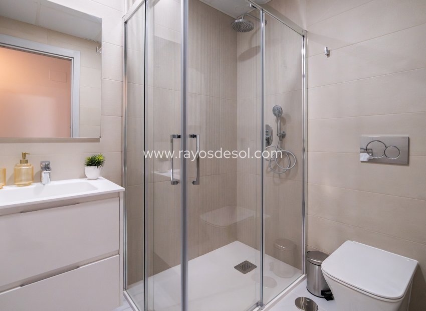 Obra nueva - Apartamento / piso - Benidorm - Spain