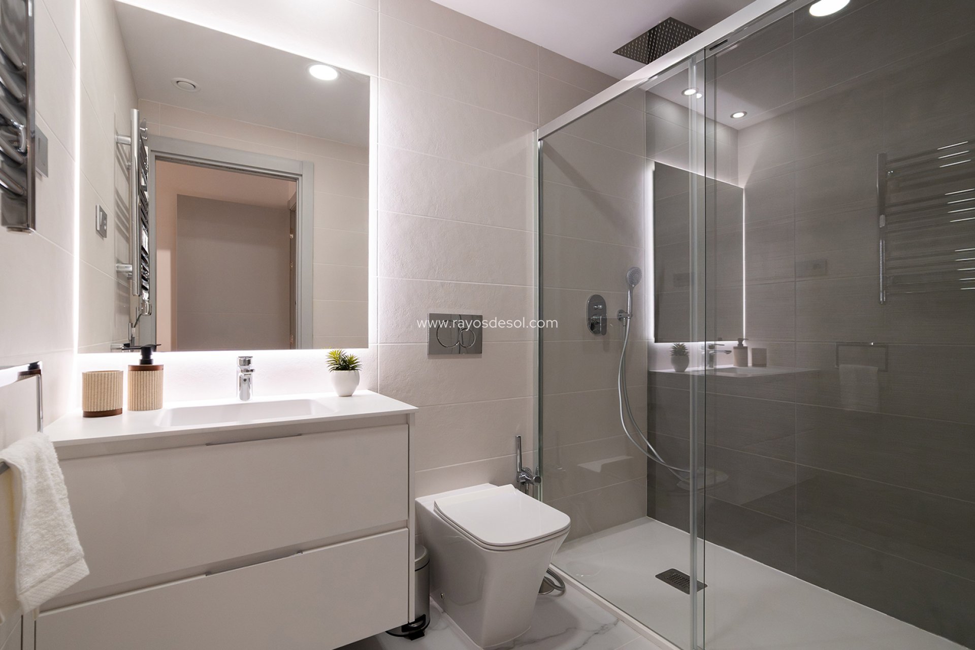 Obra nueva - Apartamento / piso - Benidorm - Spain