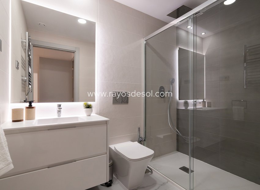 Obra nueva - Apartamento / piso - Benidorm - Spain