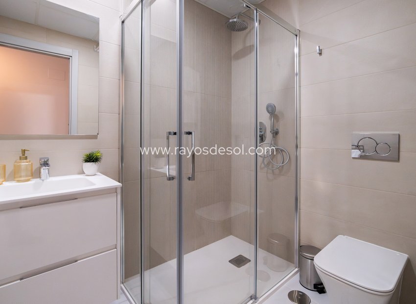 Obra nueva - Apartamento / piso - Benidorm - Spain