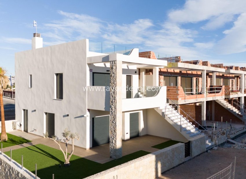 Obra nueva - Apartamento / piso - Pilar de la Horadada - pueblo