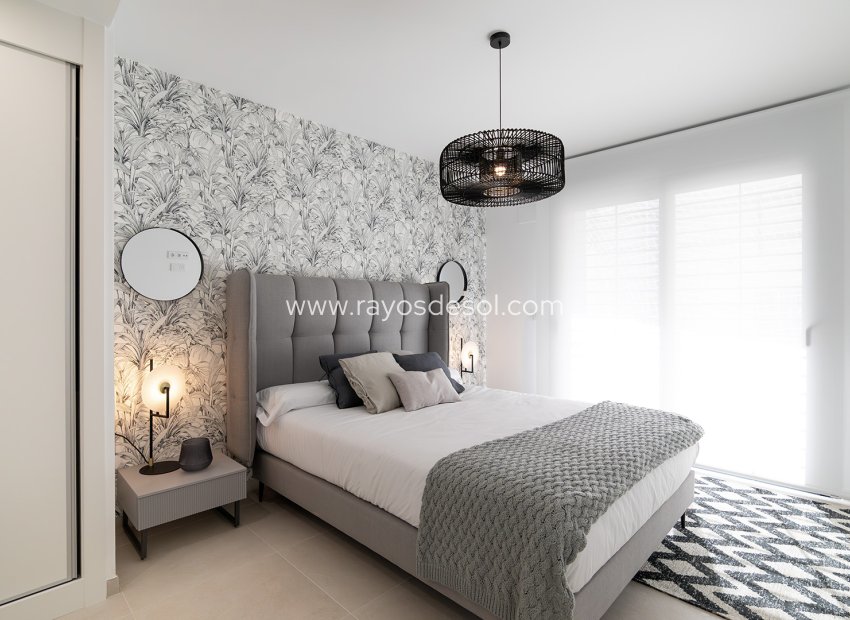 Obra nueva - Apartamento / piso - Torrevieja - Spain