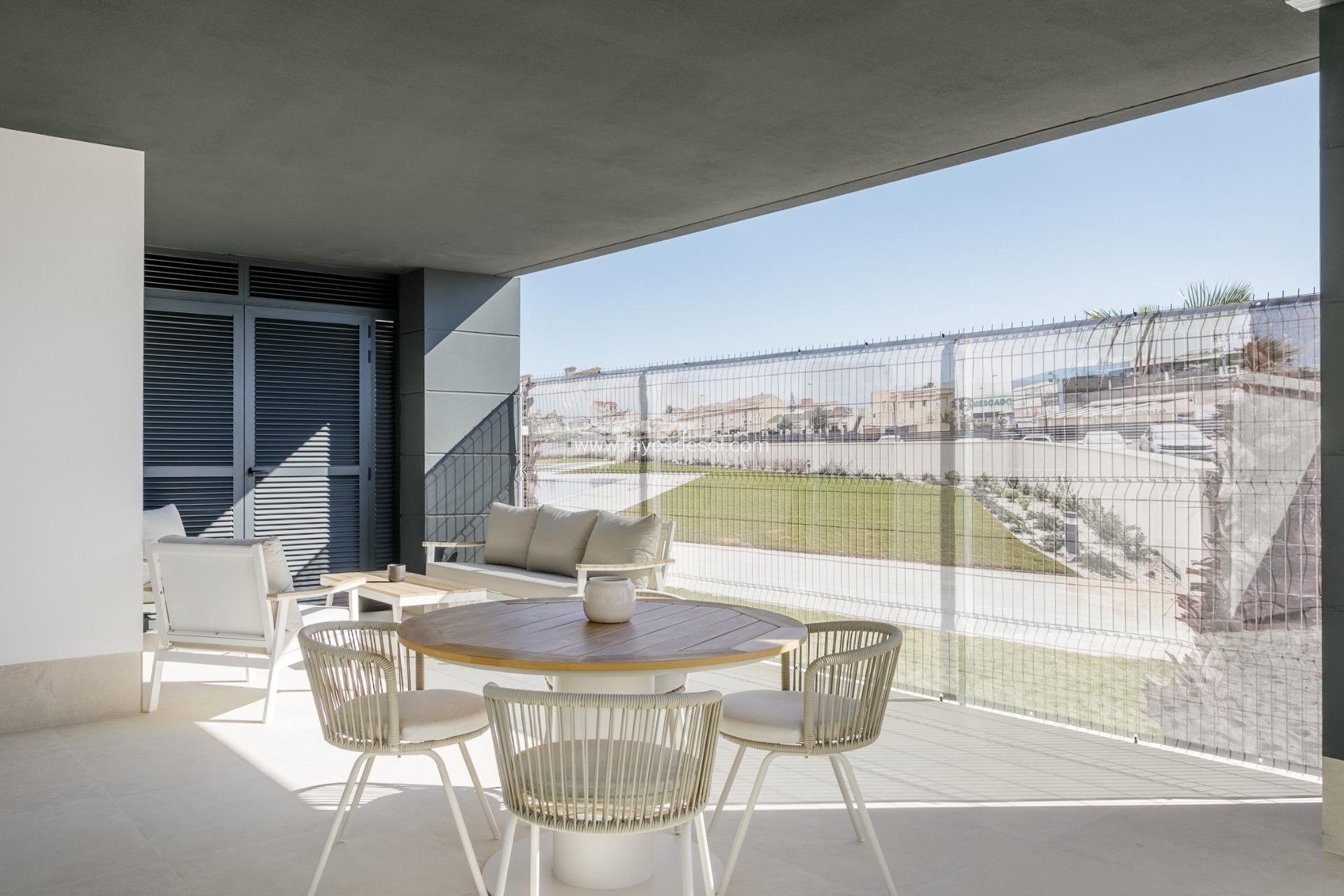Obra nueva - Apartamento / piso - Torrevieja - Torreblanca