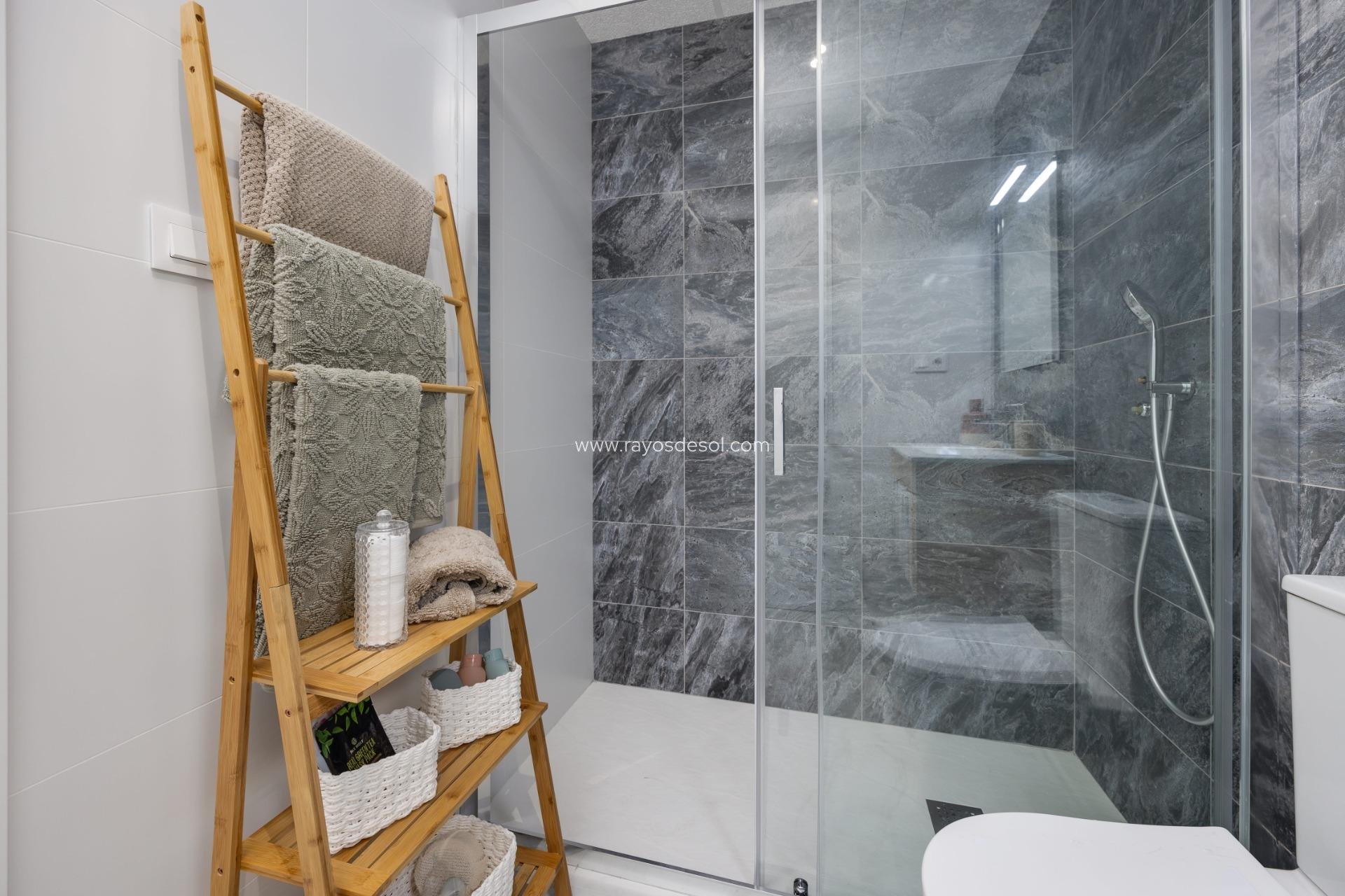 Obra nueva - Ático - San Miguel de Salinas - Pueblo