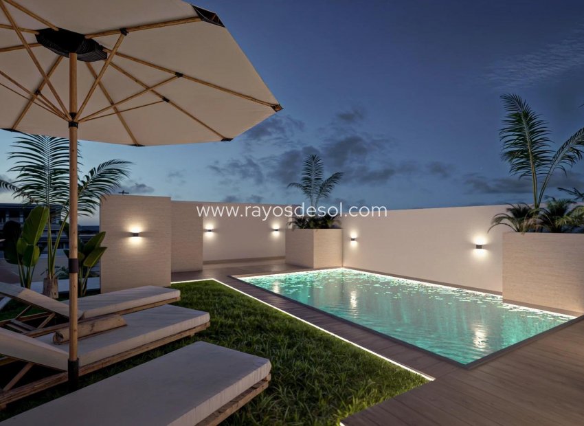 Obra nueva - Ático - Torrevieja - Centro