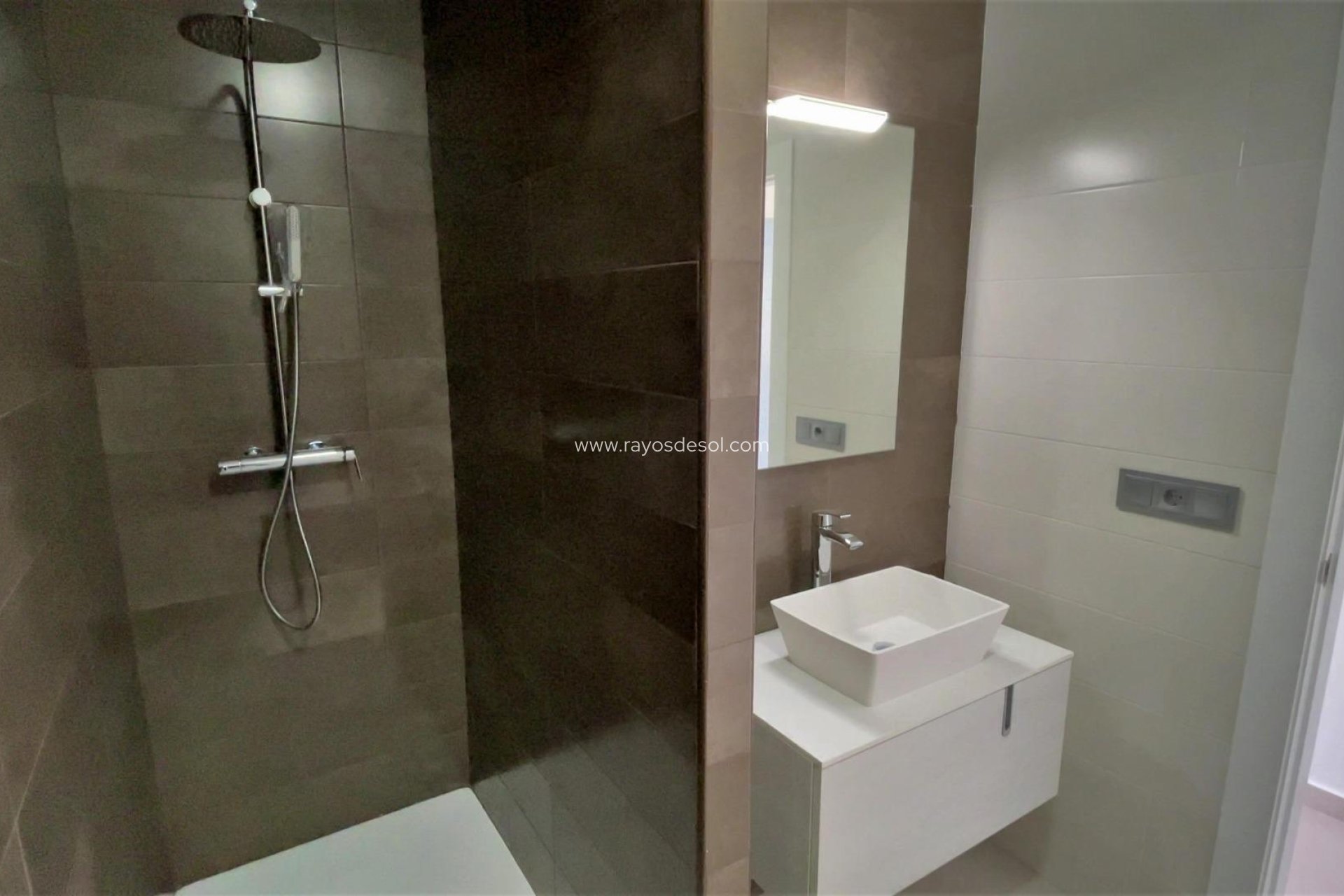 Obra nueva - Villa - Daya Nueva - Centro