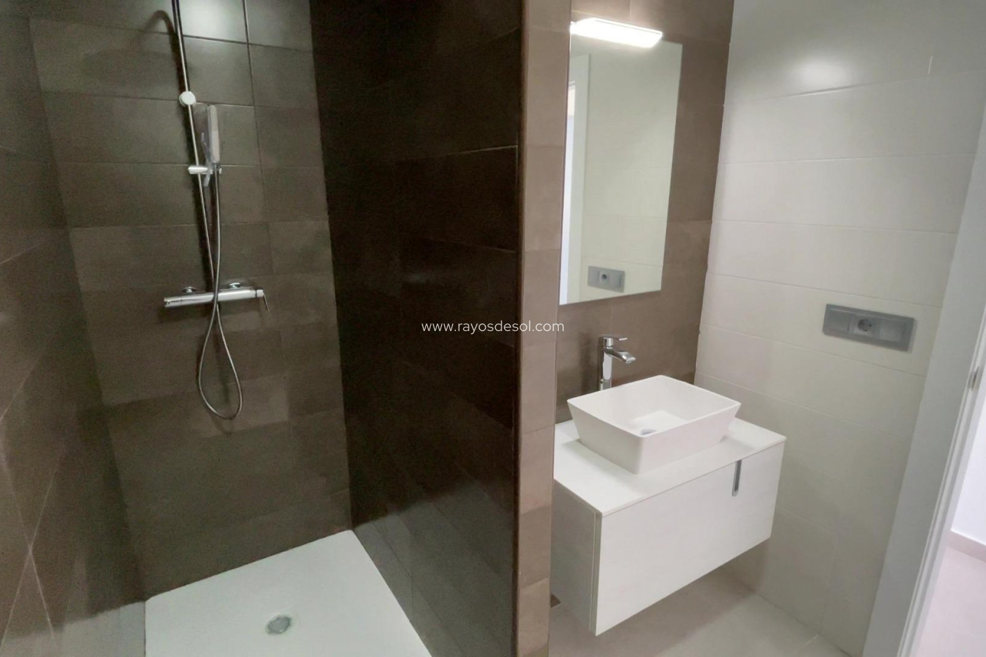 Obra nueva - Villa - Daya Nueva - Centro