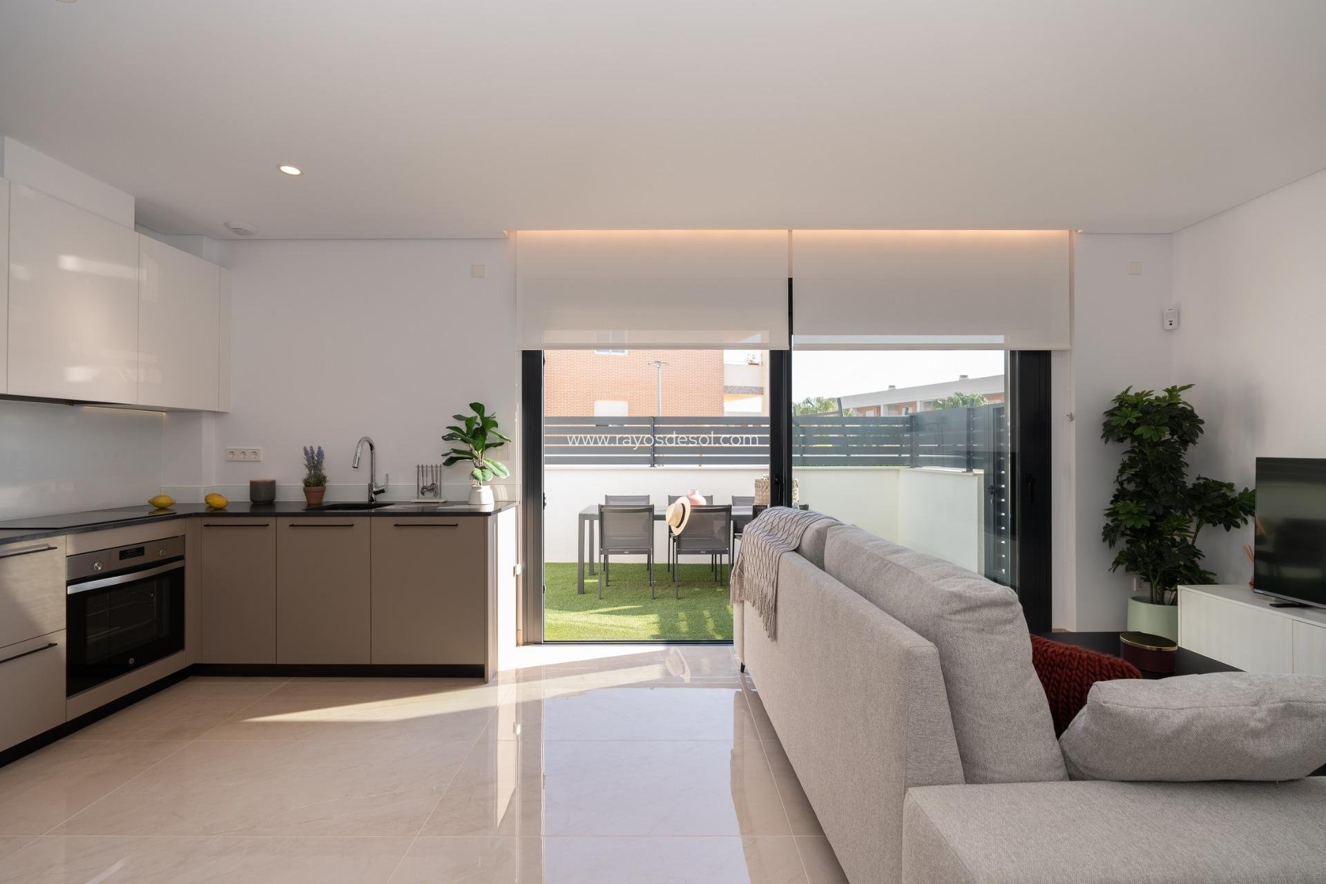 Obra nueva - Villa - La Marina - El Pinet