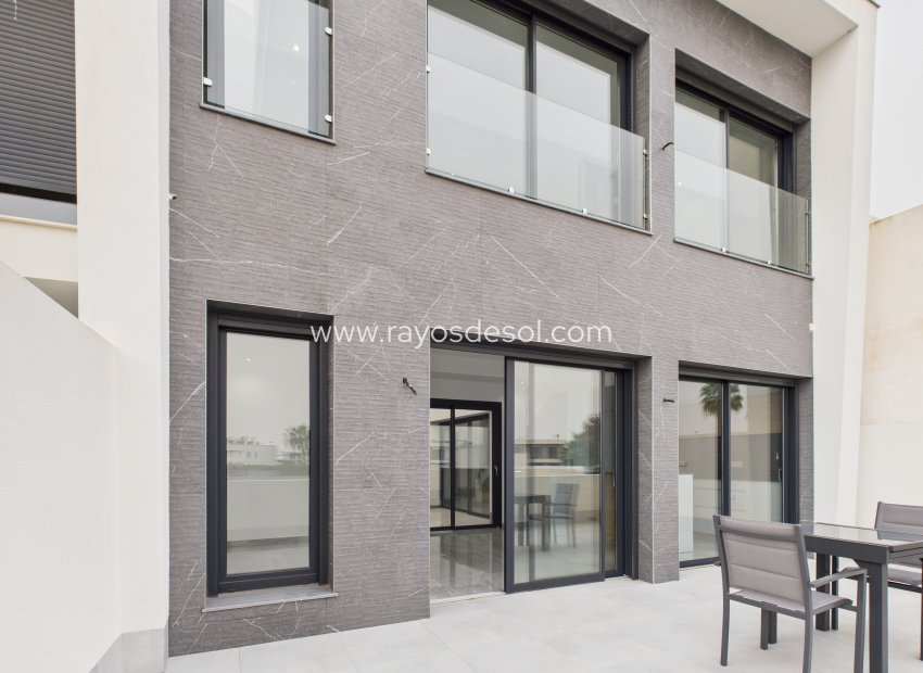 Obra nueva - Villa - Santa Pola