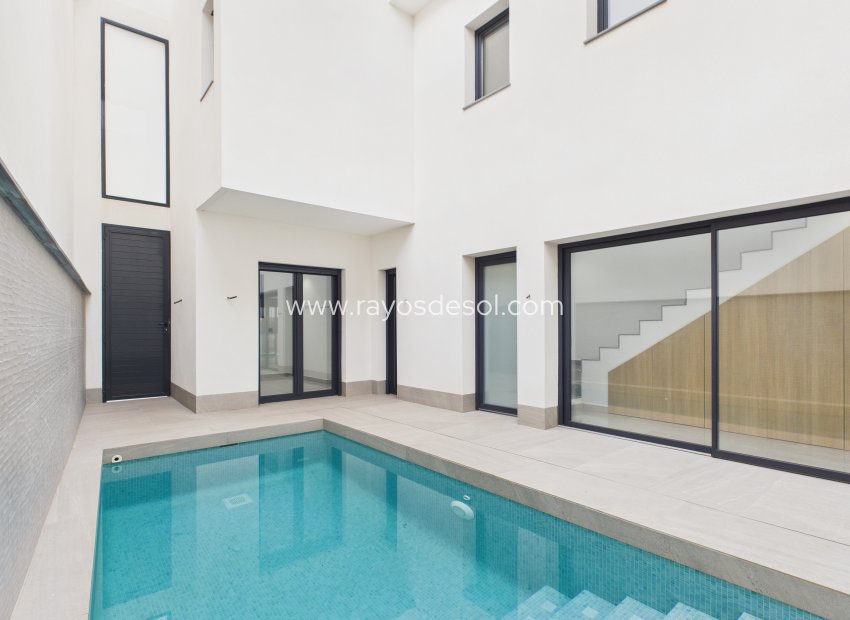 Obra nueva - Villa - Santa Pola