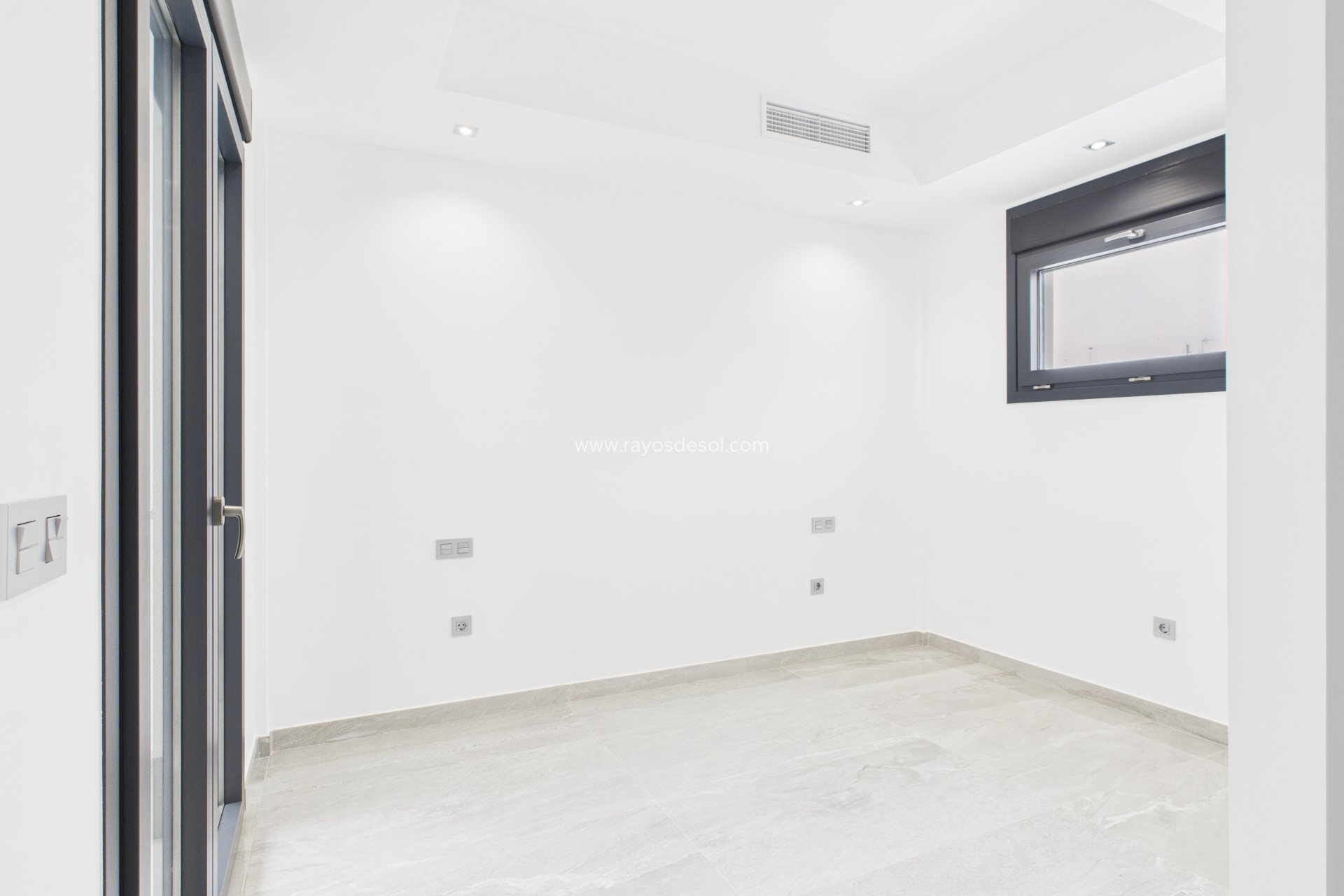 Obra nueva - Villa - Santa Pola