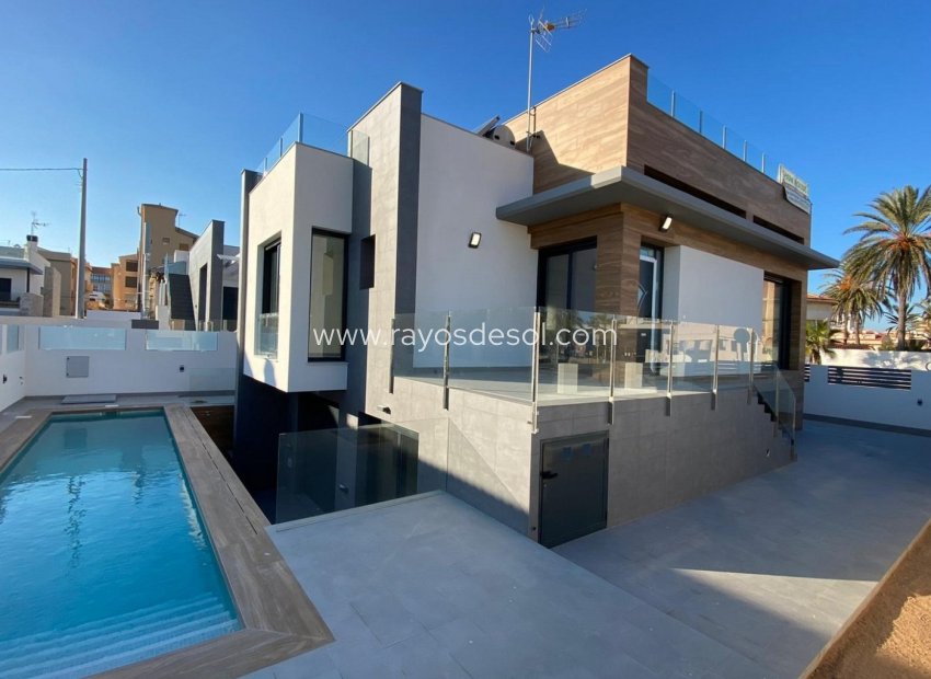 Obra nueva - Villa - Torrevieja - La Mata Pueblo