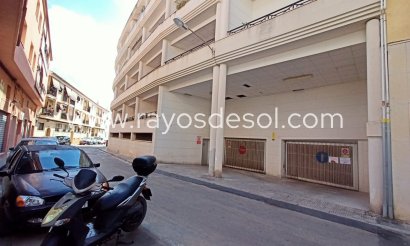 Parkeerplaats / Garage - Lange Termijn Verhuur - Calpe - Calpe