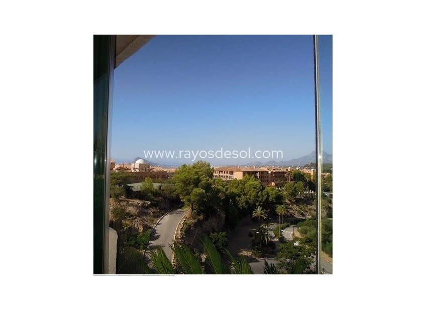 Resale - Apartment - Altea