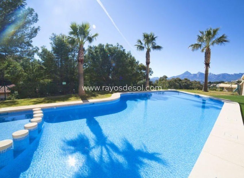 Resale - Apartment - Altea