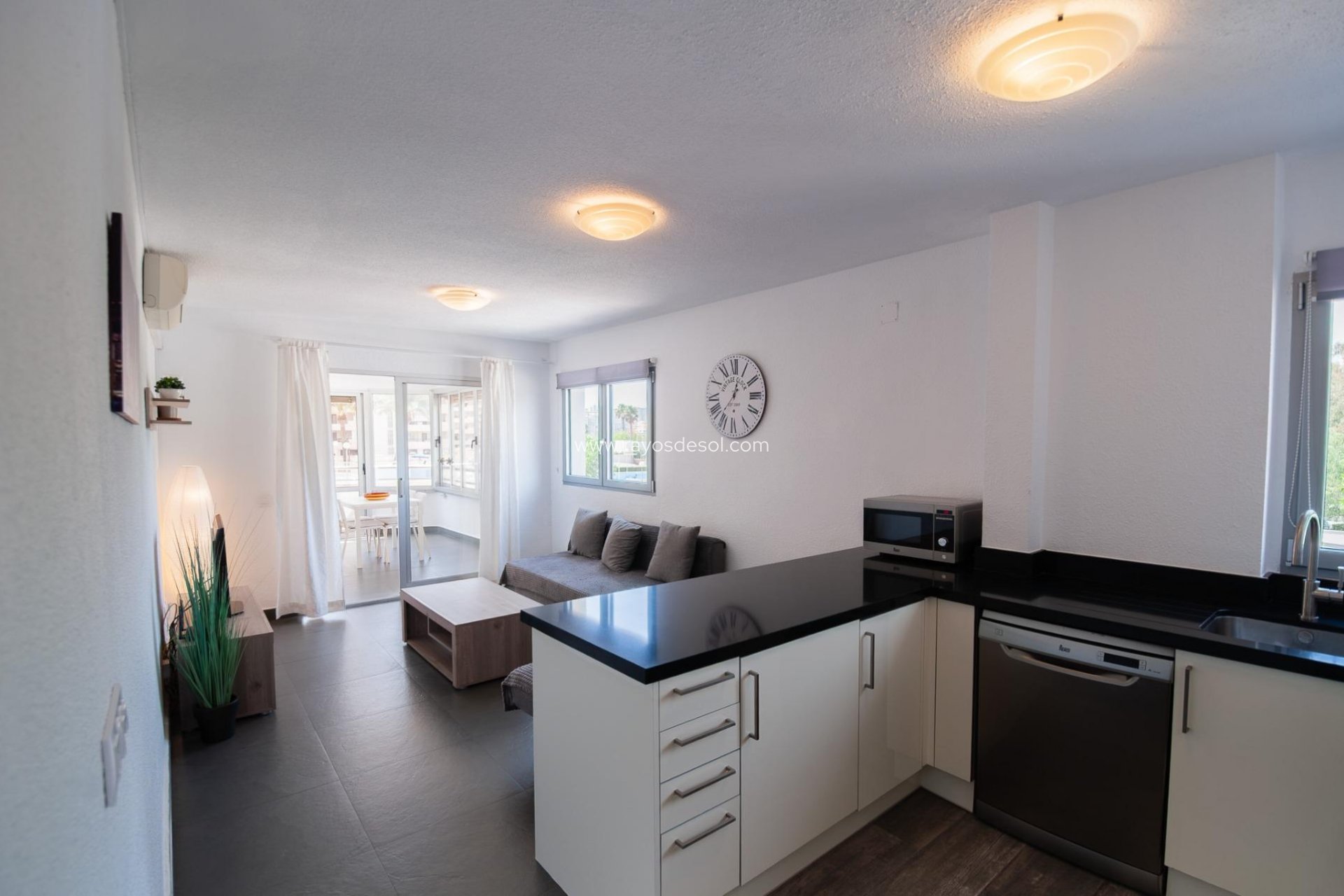 Resale - Apartment - Calpe - Playa de Fossa-Levante