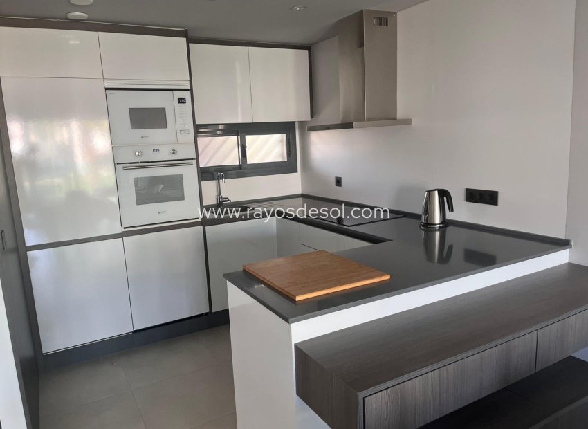 Resale - Apartment - Guardamar del Segura - El Raso