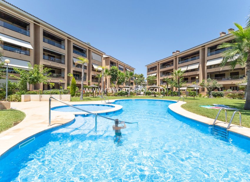 Resale - Apartment - Jávea - El Arenal