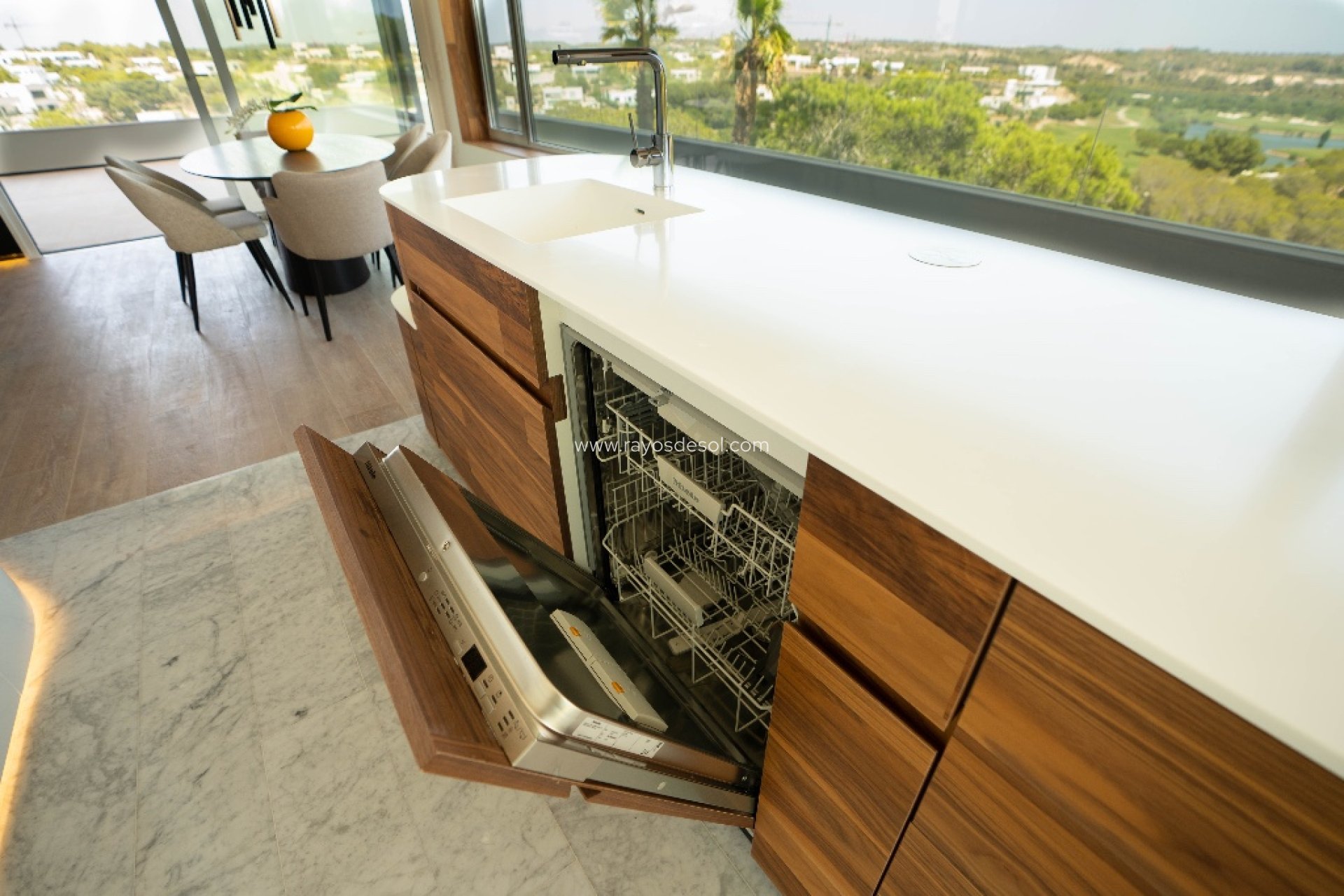 Resale - Apartment - Las Colinas - Las Colinas Golf