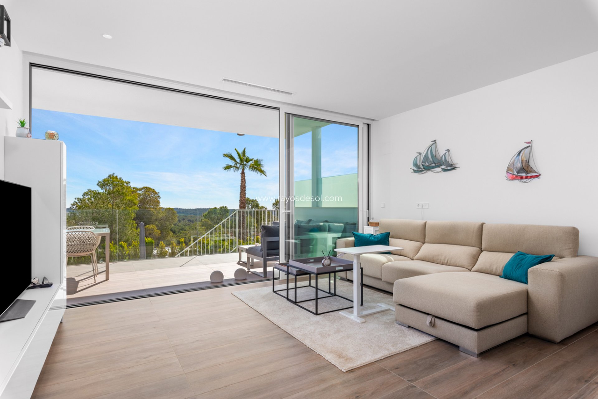 Resale - Apartment - Las Colinas