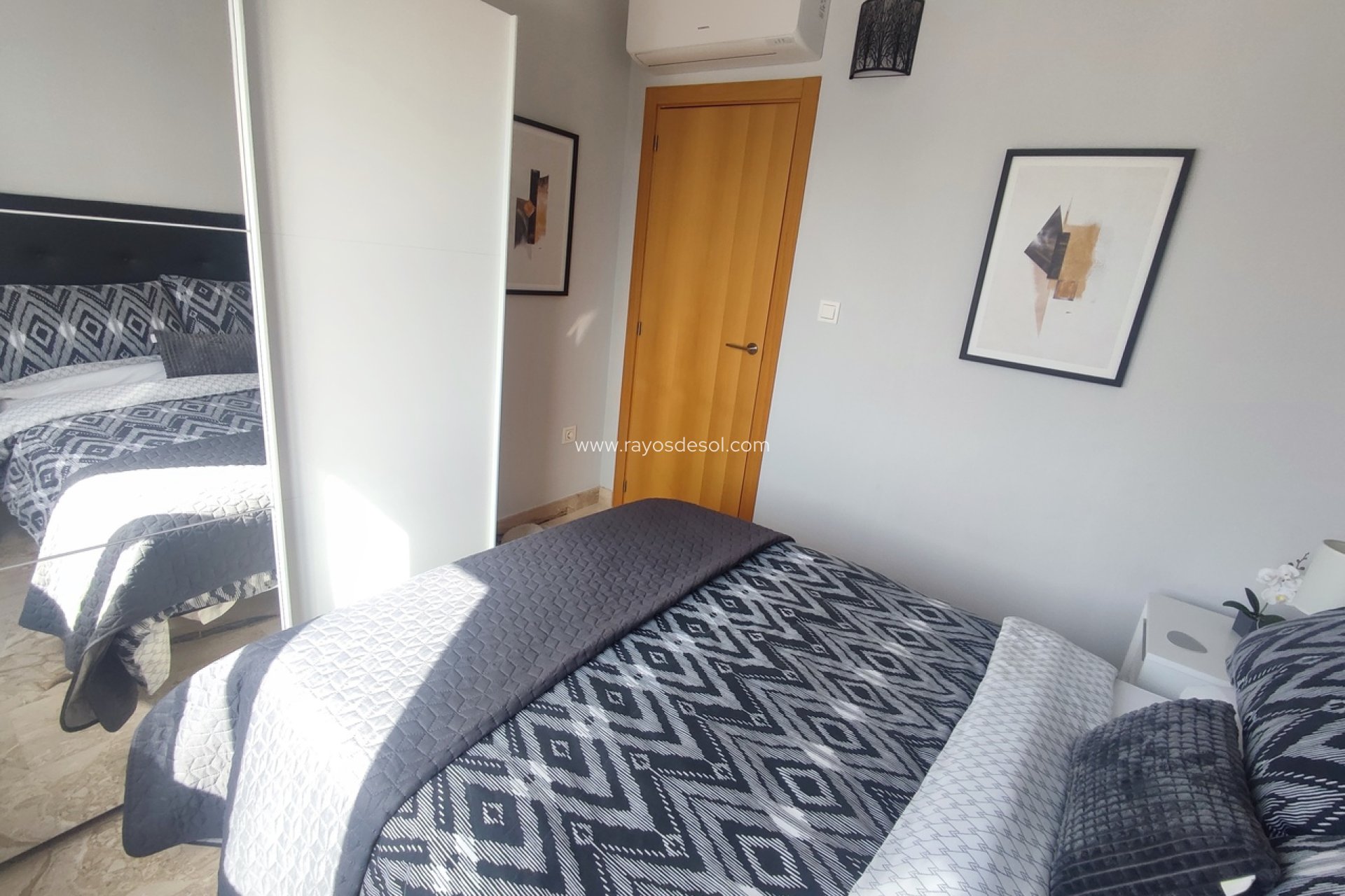 Resale - Apartment - Lo Pagan