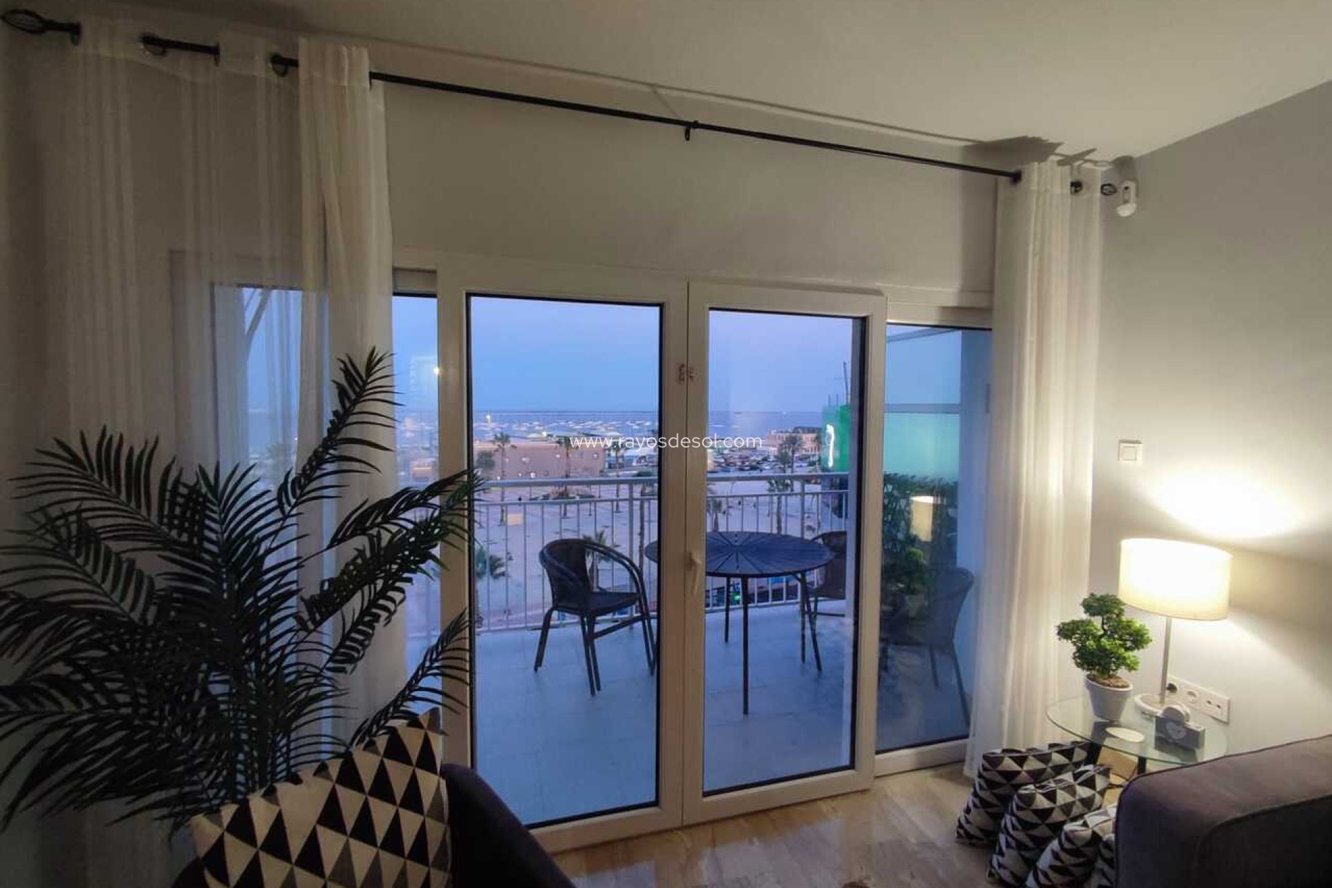 Resale - Apartment - Lo Pagan