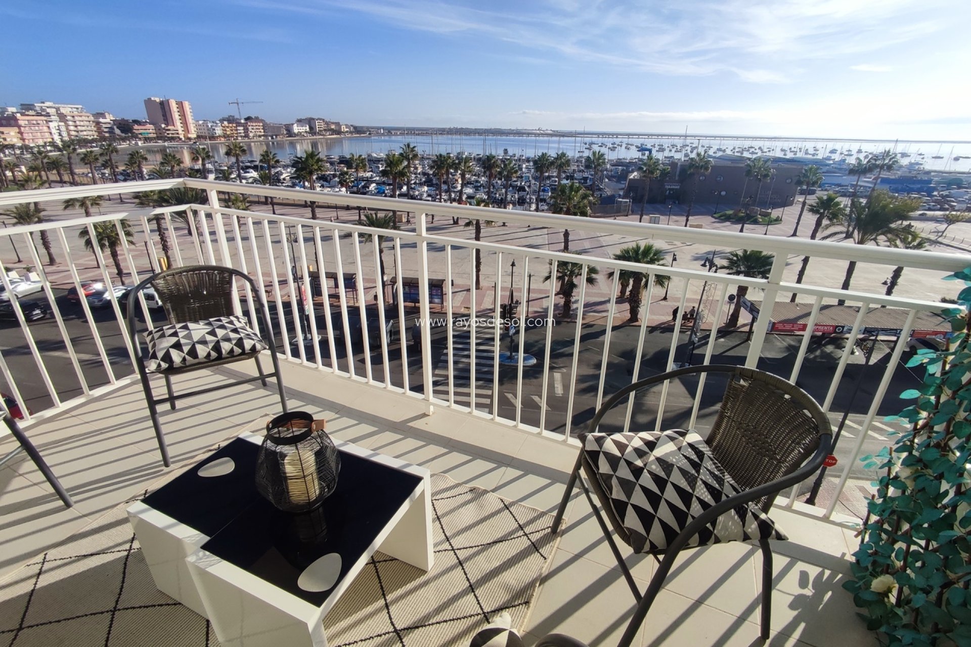 Resale - Apartment - Lo Pagan