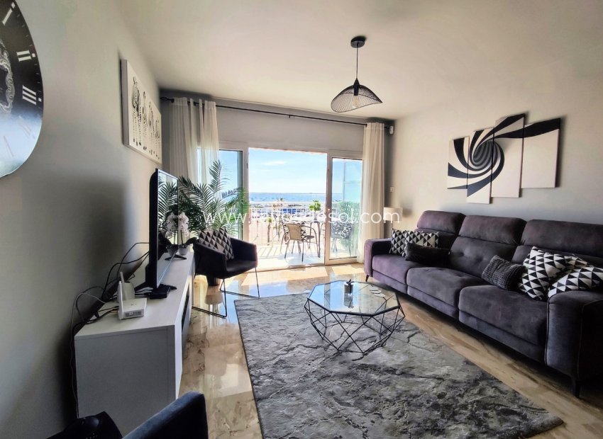 Resale - Apartment - Lo Pagan