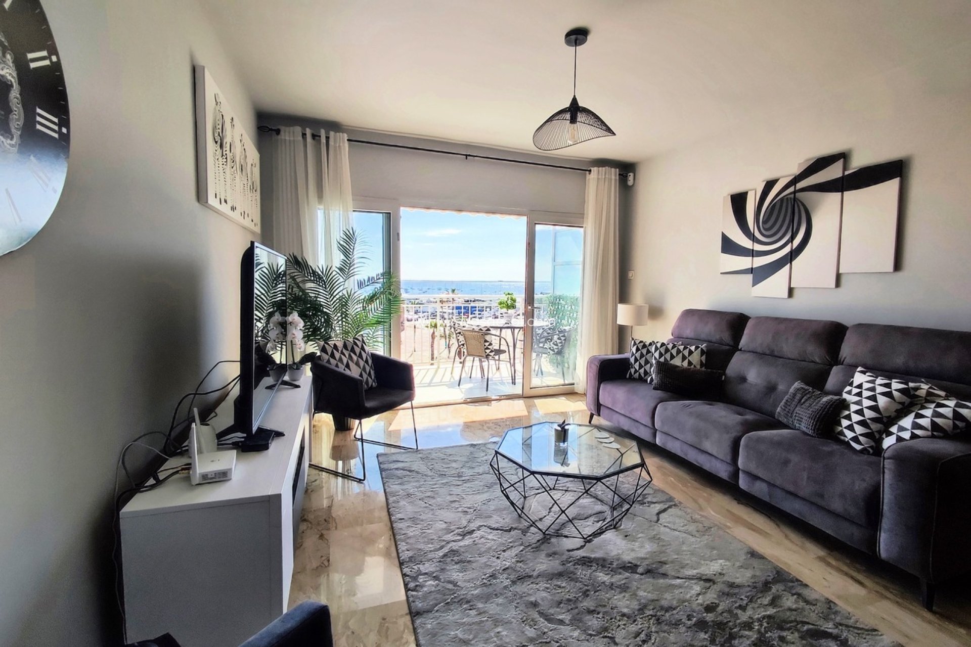 Resale - Apartment - Lo Pagan