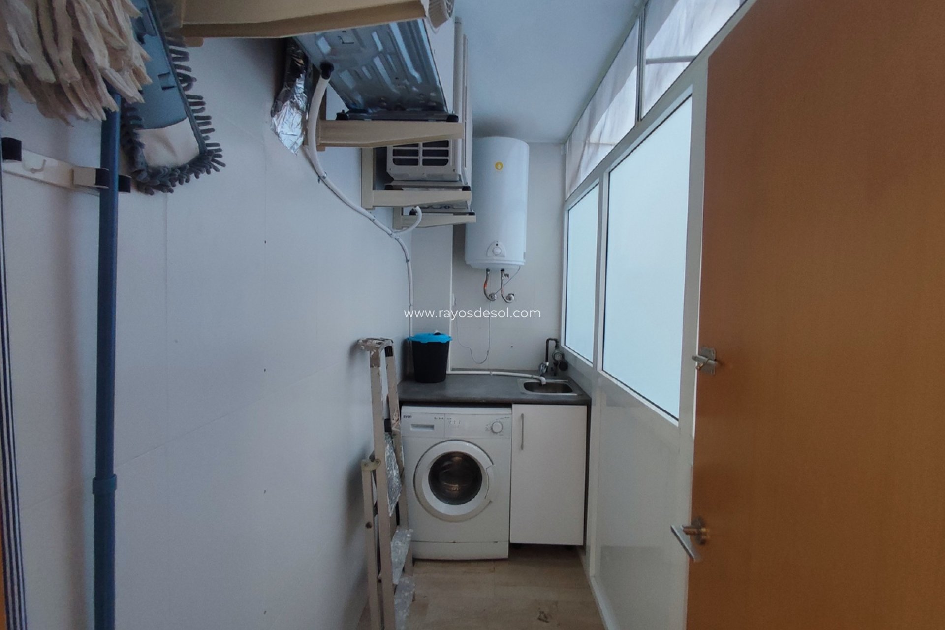 Resale - Apartment - Lo Pagan