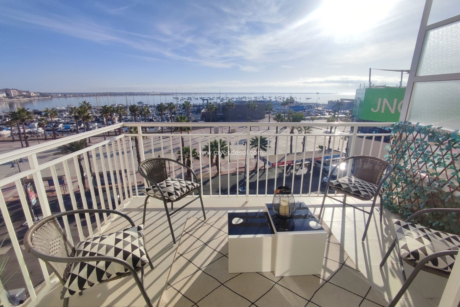 Resale - Apartment - Lo Pagan