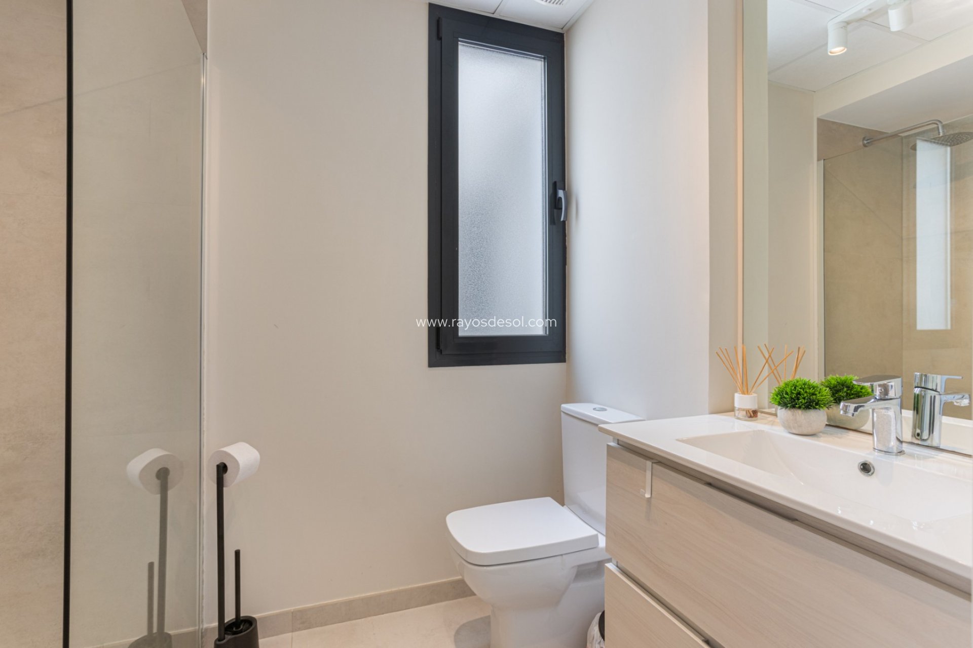 Resale - Apartment - Mar de Cristal