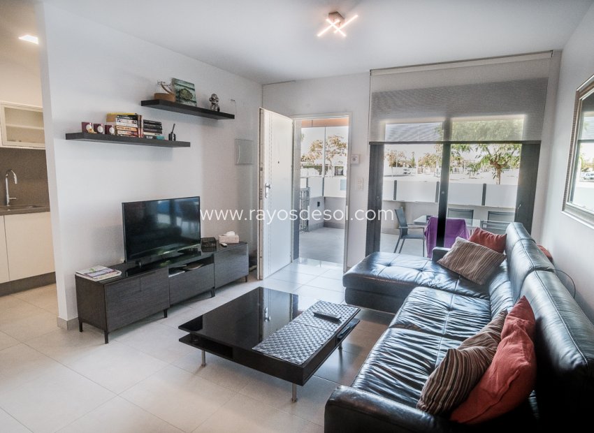 Resale - Apartment - Mil Palmeras