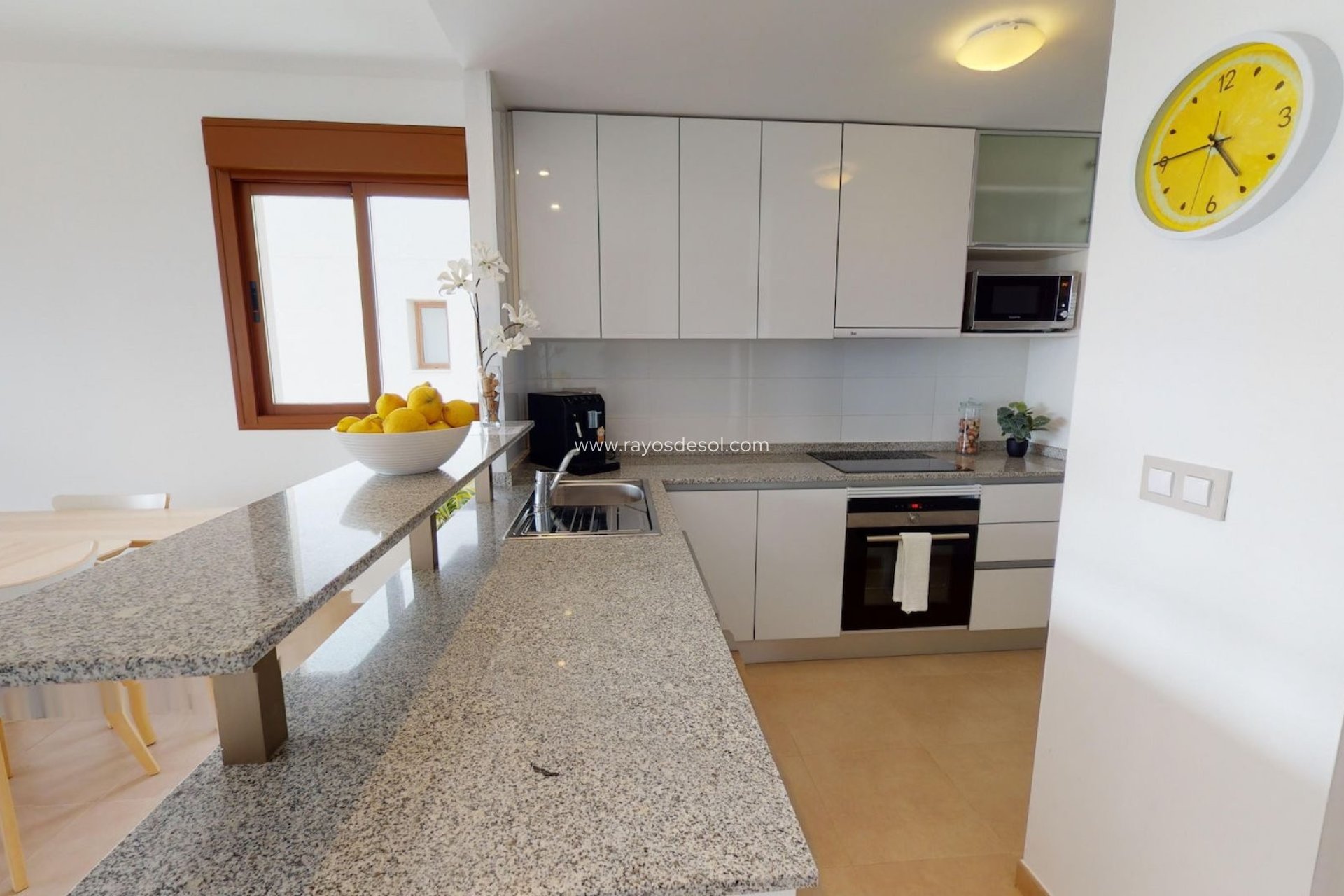 Resale - Apartment - Orihuela Costa - Cabo roig - La Zenia