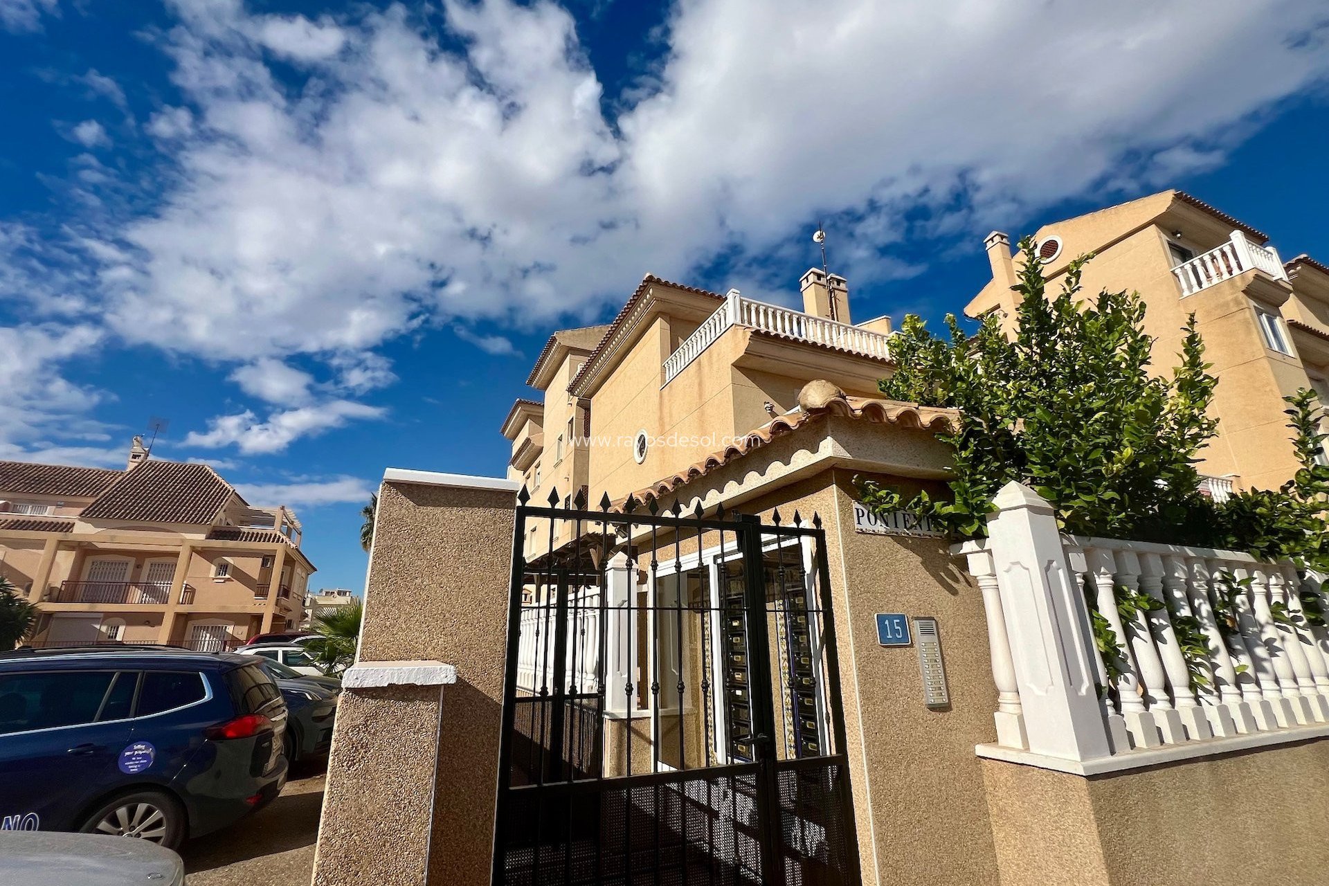 Resale - Apartment - Orihuela Costa - La Florida