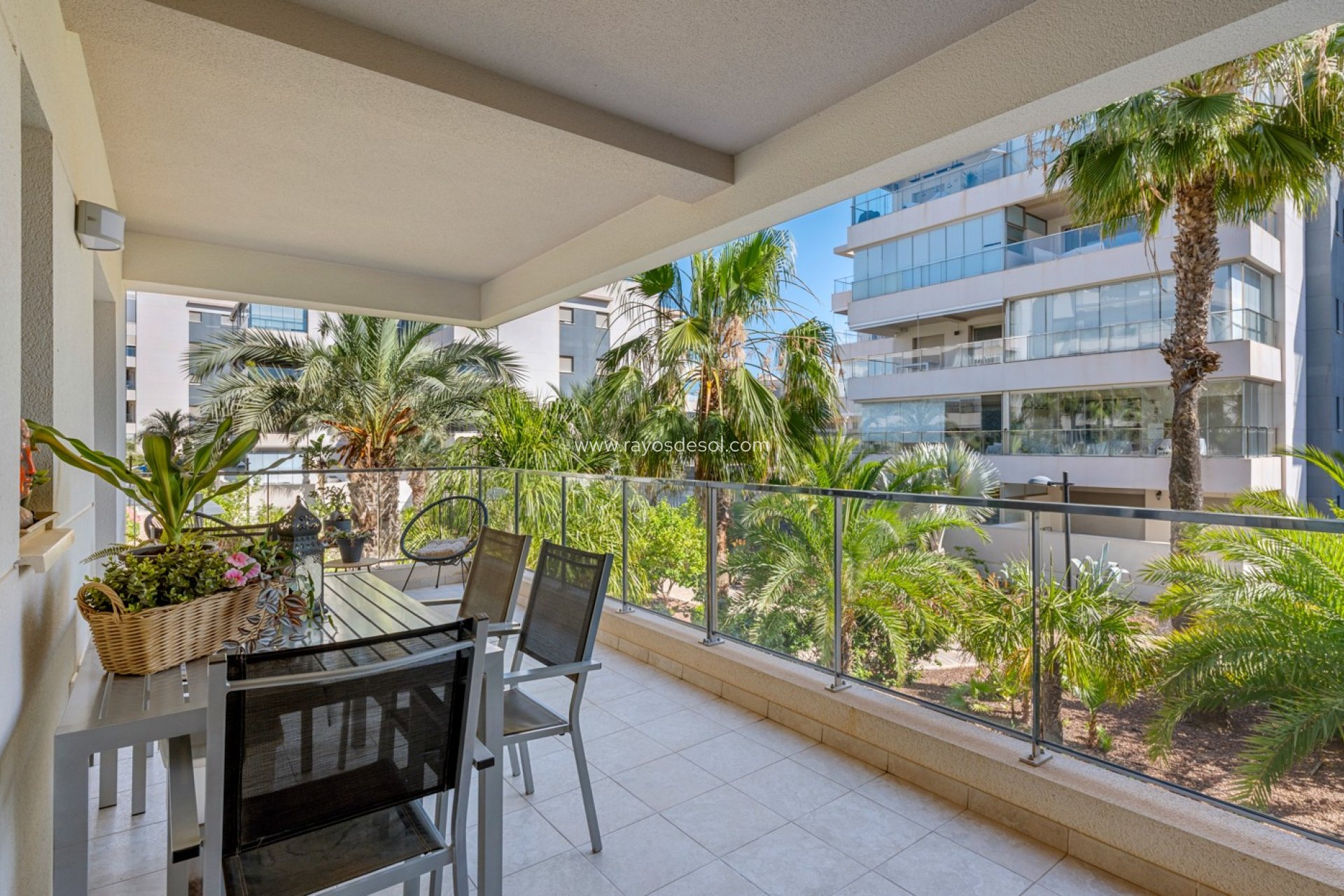 Resale - Apartment - Orihuela Costa - Los Dolses