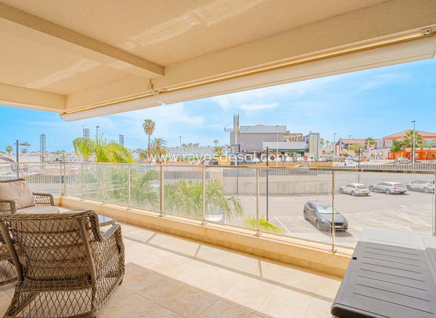 Resale - Apartment - Orihuela Costa - Los Dolses
