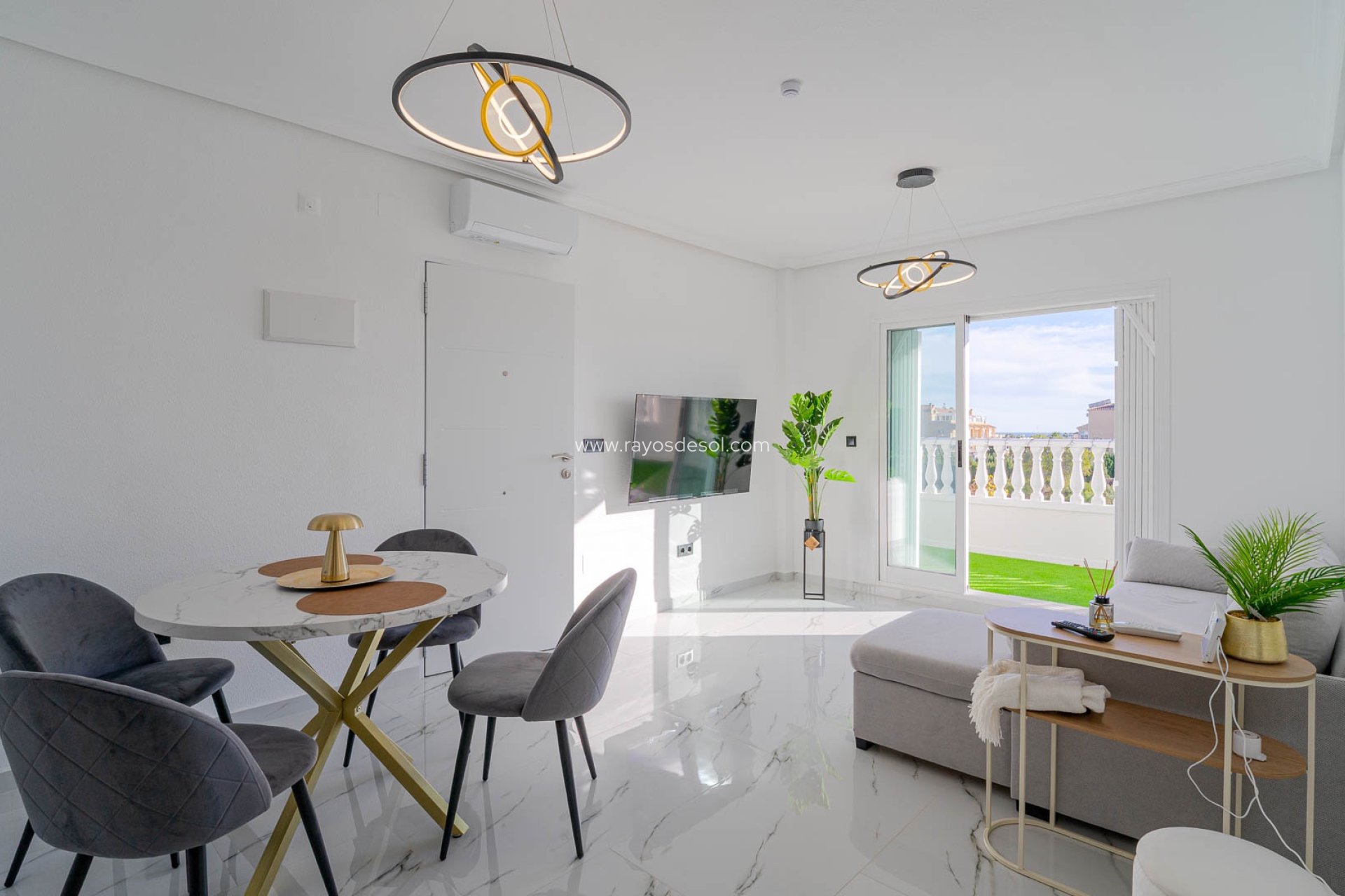 Resale - Apartment - Orihuela Costa - Playa Flamenca