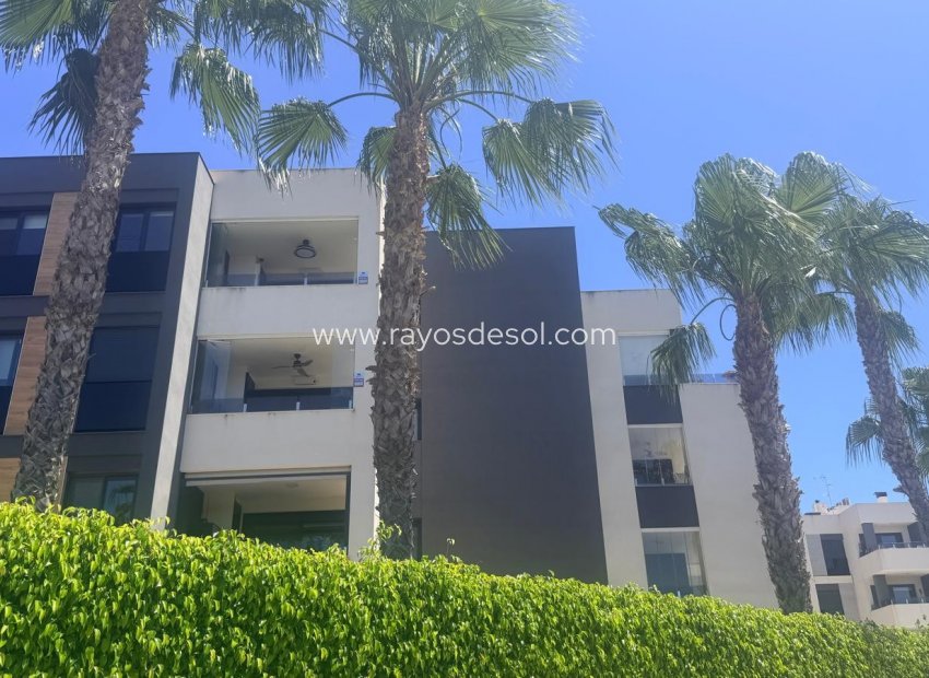 Resale - Apartment - Orihuela Costa - Torrevieja