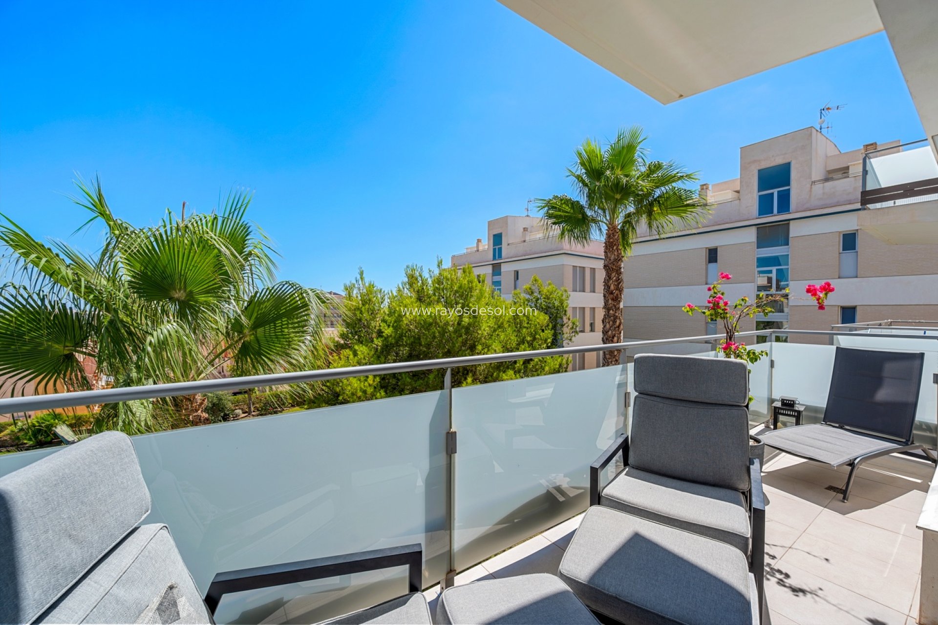 Resale - Apartment - Orihuela Costa - Villamartín