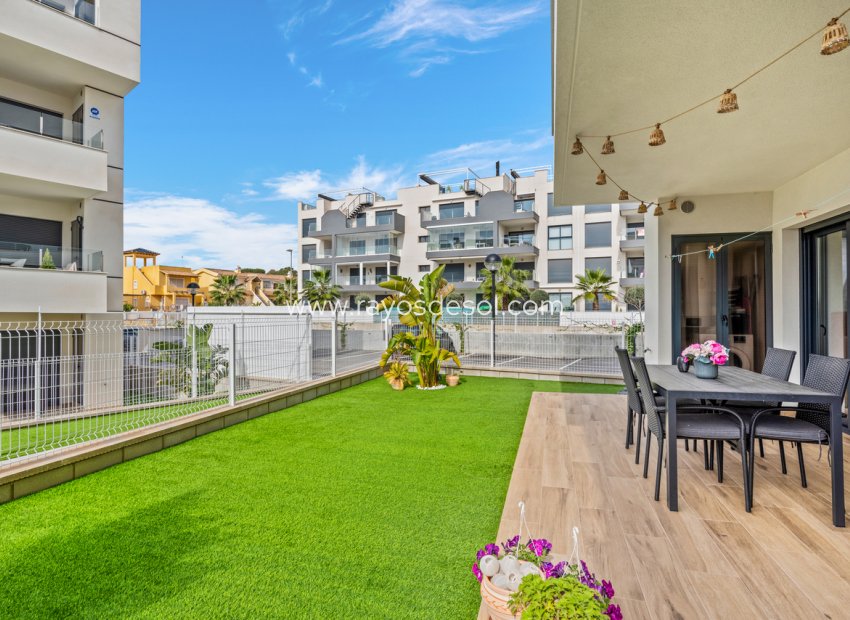 Resale - Apartment - Orihuela Costa - Villamartin