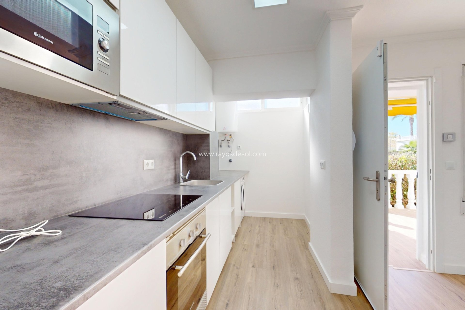 Resale - Apartment - Orihuela Costa - Villamartín