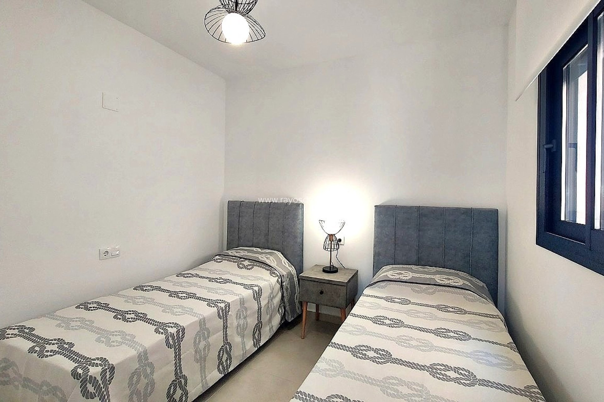 Resale - Apartment - Orihuela Costa - Villamartin