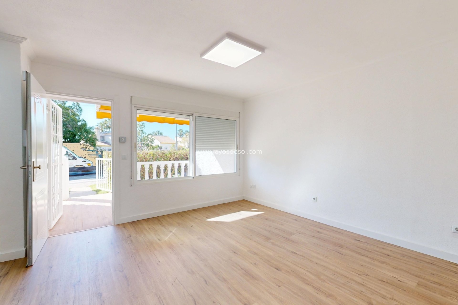 Resale - Apartment - Orihuela Costa - Villamartín