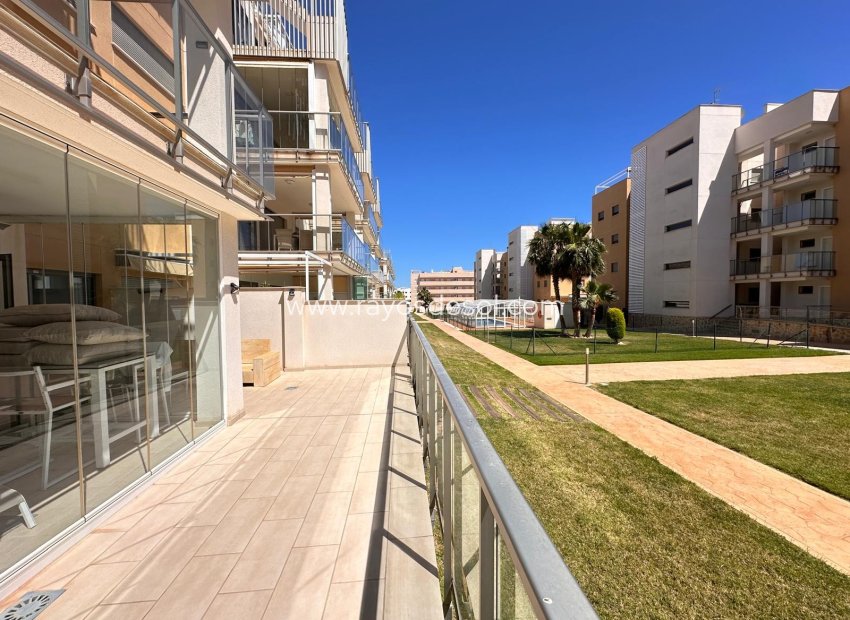 Resale - Apartment - Orihuela Costa - Villamartín